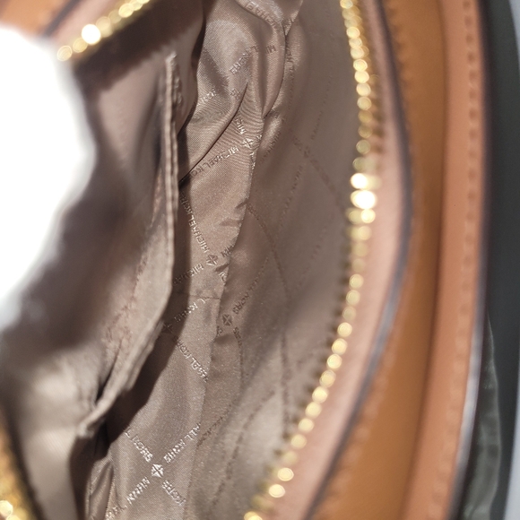 Michael Kors Jet Set Travel Medium Saffiano Leather Crossbody Bag - Picture 13 of 13